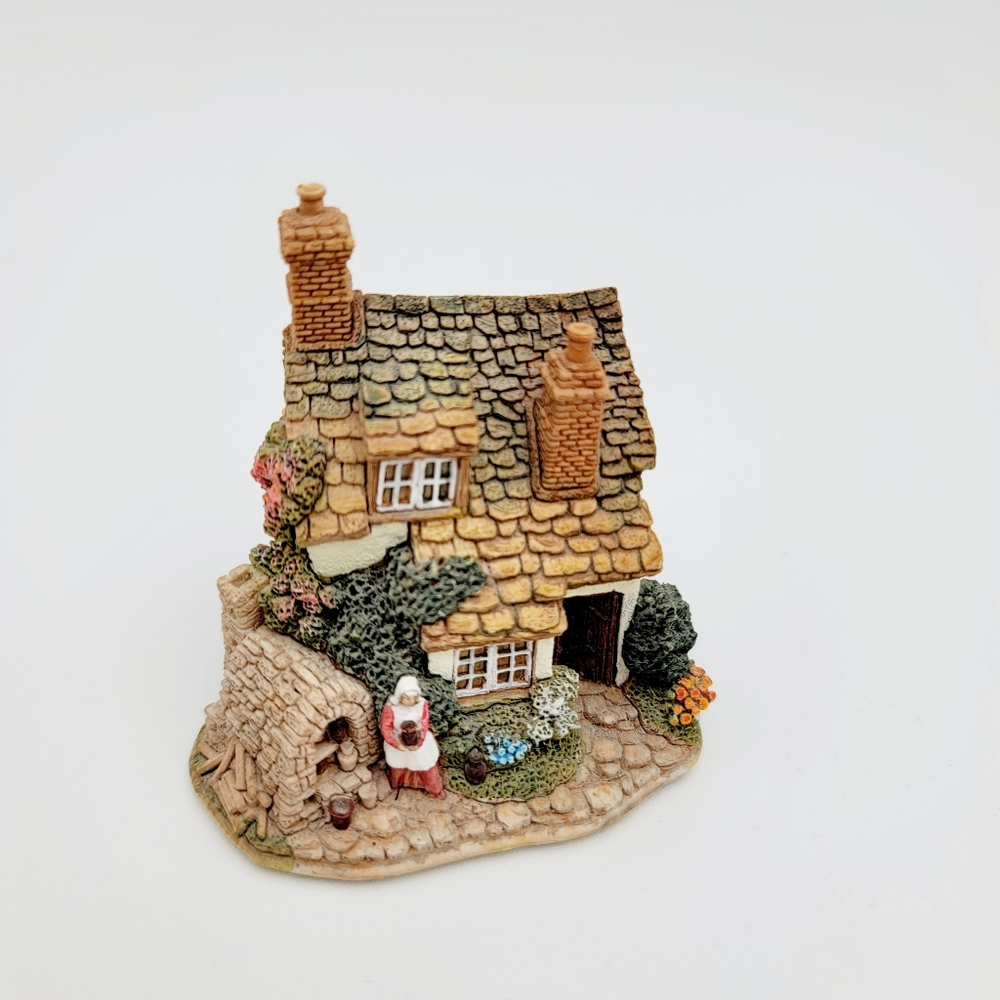 Lilliput Lane | Kiln Cottage | Collectors' Club